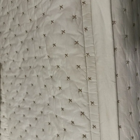 Beddy’s Monroe Luxe- Full Size (color as shown in photo) original zip. - Picture 5 of 8